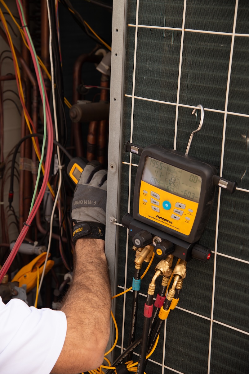 Planned HVAC maintenance with professional diagnostics